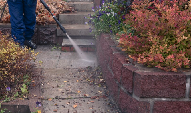 Gutter Cleaning With Pressure Washing in Goleta